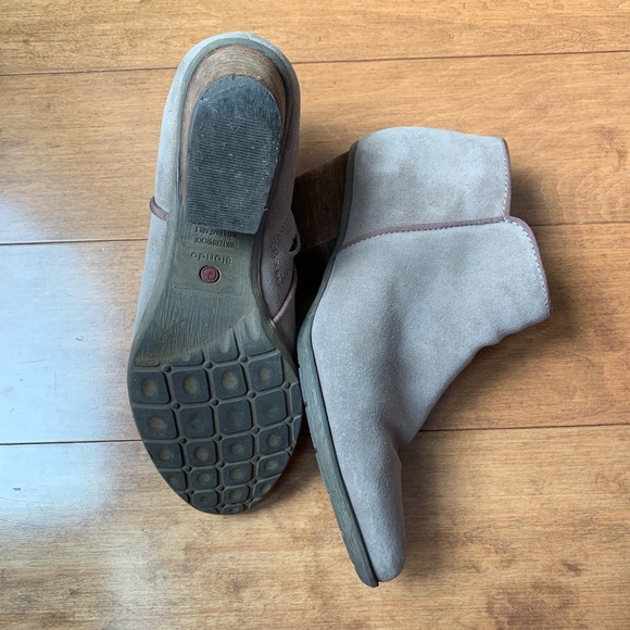 ☔️ Blondo | Villa WATERPROOF gray suede booties. - Picture 6 of 7